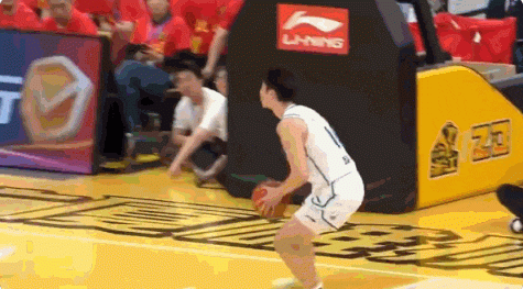 拒当黑八倒霉蛋！广厦又站到了辽宁面前